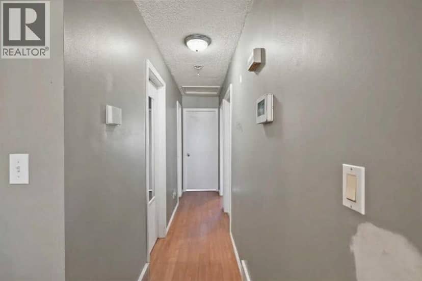 9424 123 Avenue — photo 12 of 23