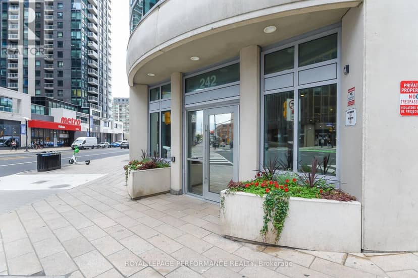 1808 - 242 Rideau Street, Ottawa, photo 3