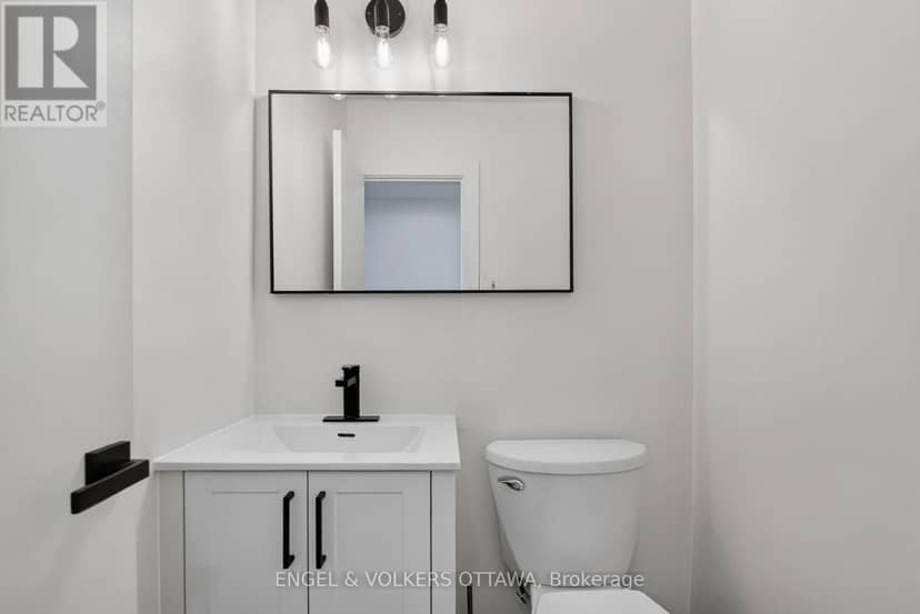 1304 Morrison Drive, Ottawa, photo 3