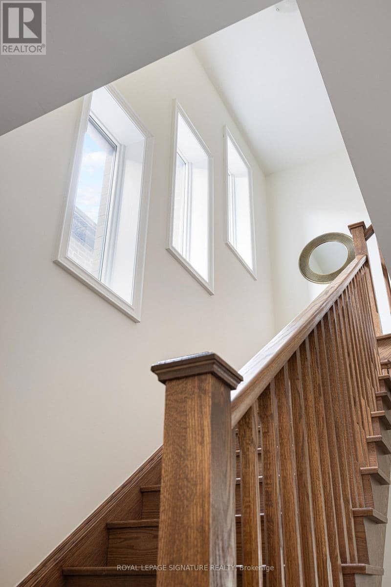 19 Hollyhock Court — photo 15 of 37