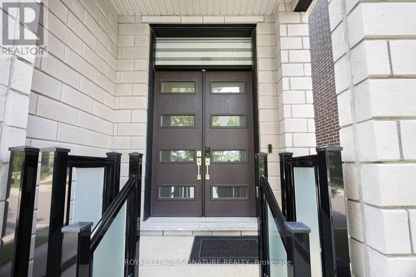 19 Hollyhock Court, Toronto, photo 4