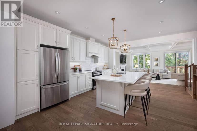 19 Hollyhock Court, Toronto, photo 8