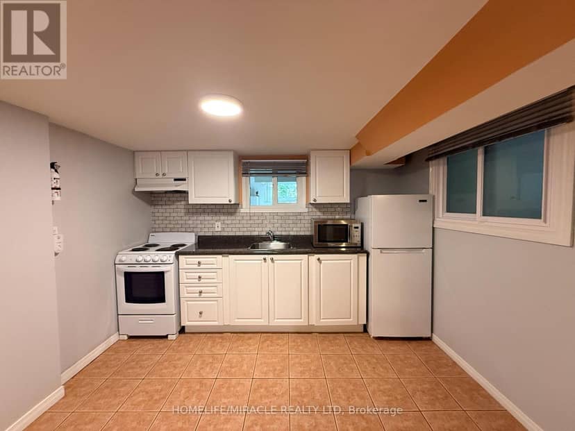 228 Browning Avenue — photo 29 of 40