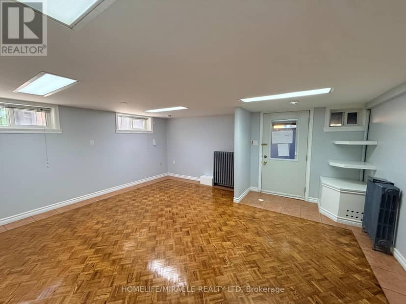 228 Browning Avenue — photo 35 of 40