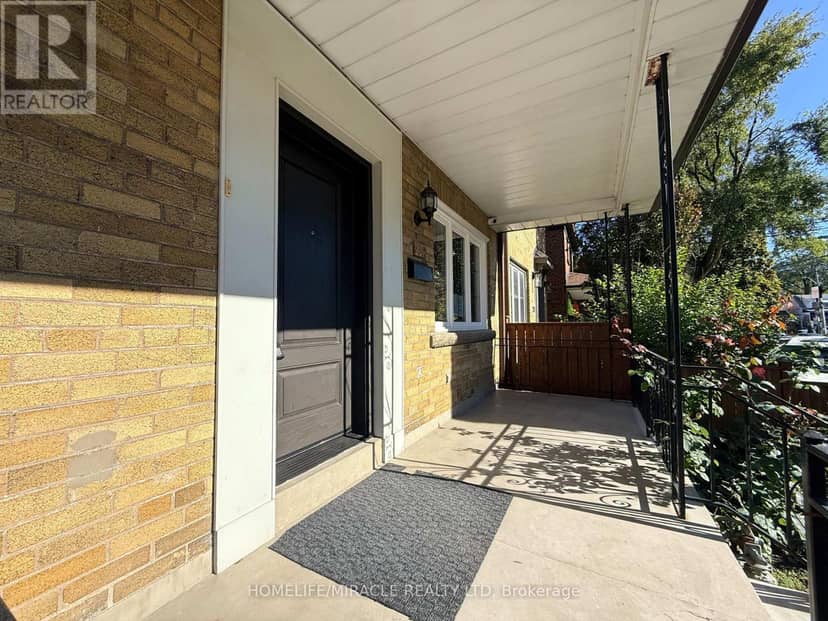 228 Browning Avenue, Toronto, photo 4