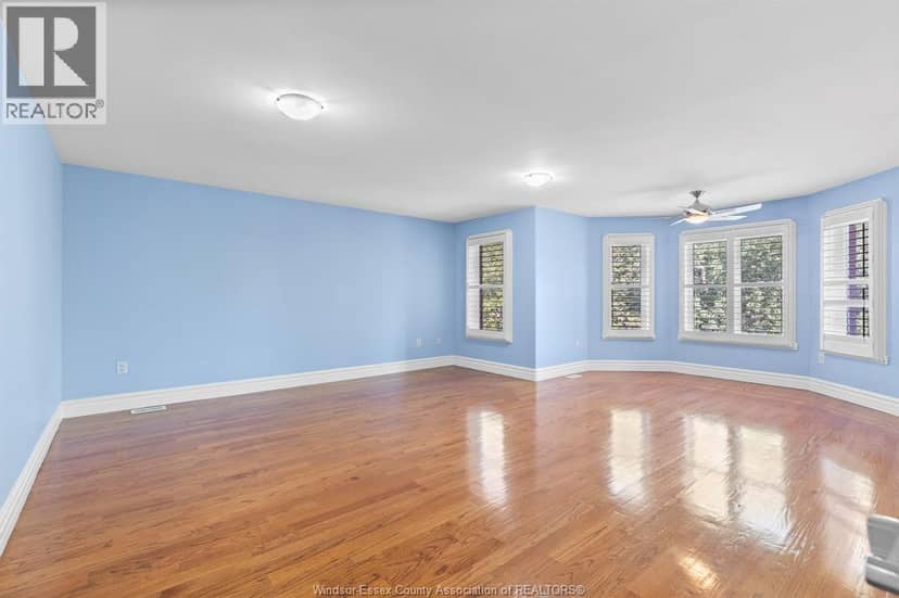 21 Laurentia Drive — photo 24 of 31