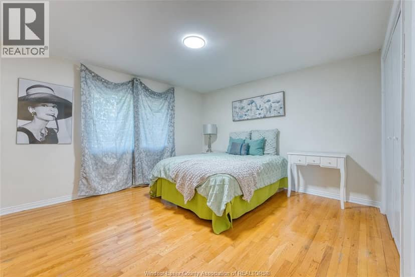 2880 St. Clair Avenue — photo 30 of 40