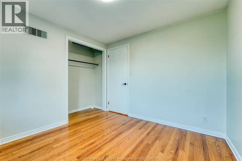 2880 St. Clair Avenue — photo 34 of 40