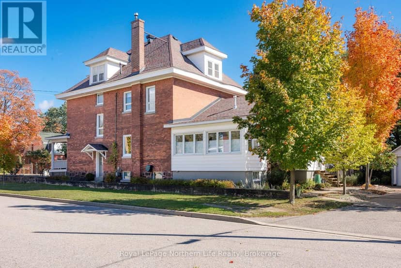 797 McIntyre Street W, North Bay, photo 3