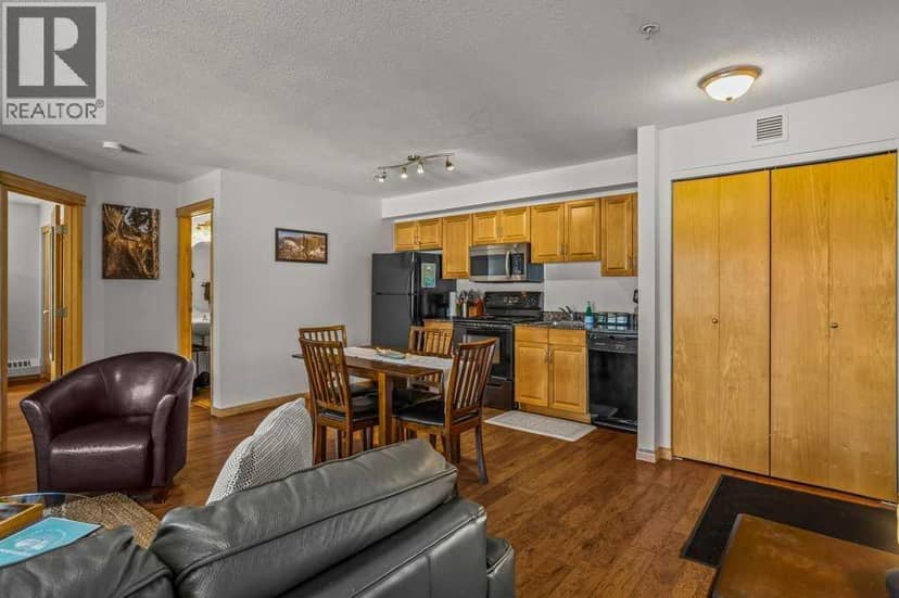 303, 999 Bow Valley Trail Trail, Canmore, photo 3