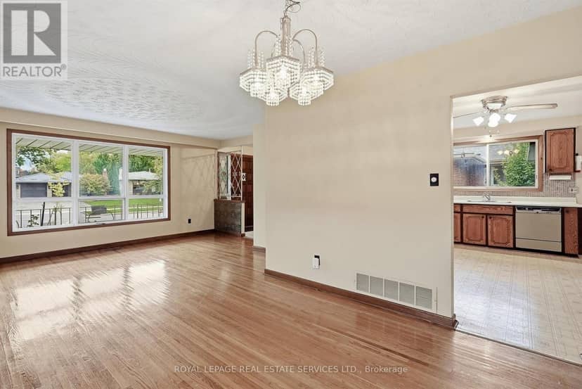 30 Vanguard Drive — photo 10 of 35