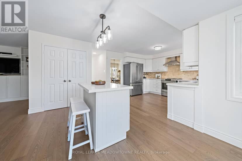 82 Eaton Street — photo 16 of 40