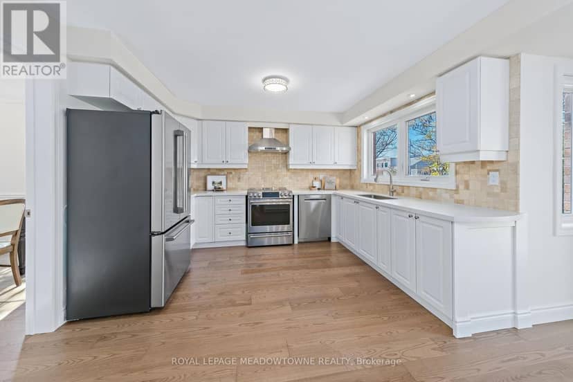 82 Eaton Street — photo 17 of 40