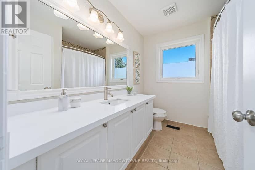82 Eaton Street — photo 37 of 40
