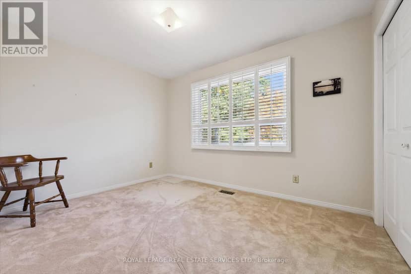 200 All Saints Crescent — photo 34 of 40