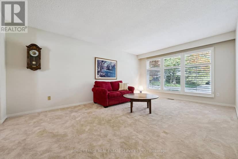 200 All Saints Crescent, Oakville, photo 7