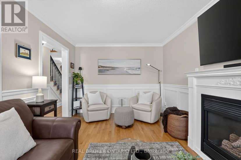 74 Harley Avenue — photo 12 of 40