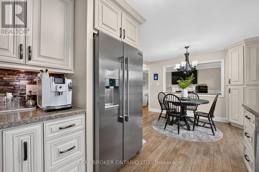 74 Harley Avenue — photo 18 of 40