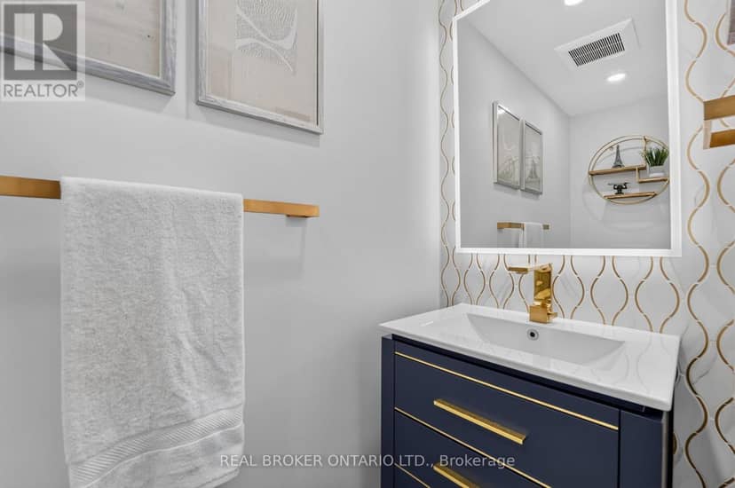 74 Harley Avenue — photo 20 of 40