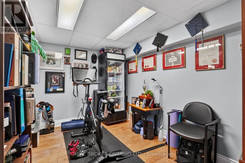 74 Harley Avenue — photo 36 of 40