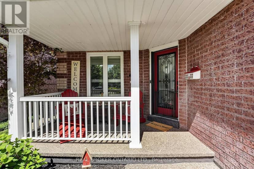 74 Harley Avenue — photo 4 of 40