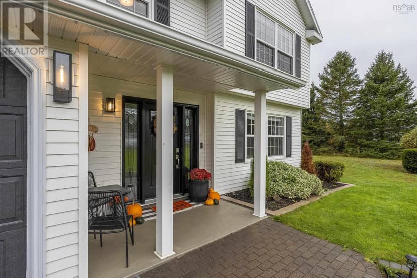 55 Dahlgren Crescent, North Kingston, photo 2