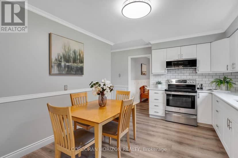 8 Blue Spruce Court — photo 11 of 40