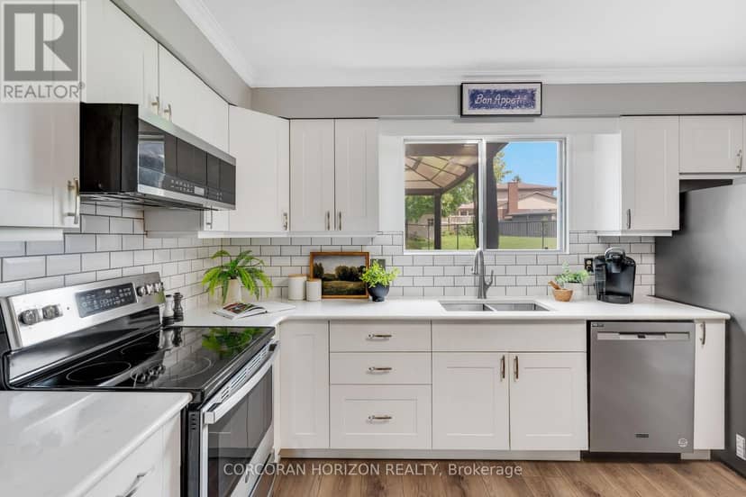 8 Blue Spruce Court — photo 13 of 40