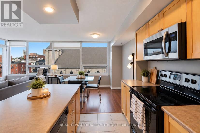 501 - 121 Queen Street — photo 13 of 33