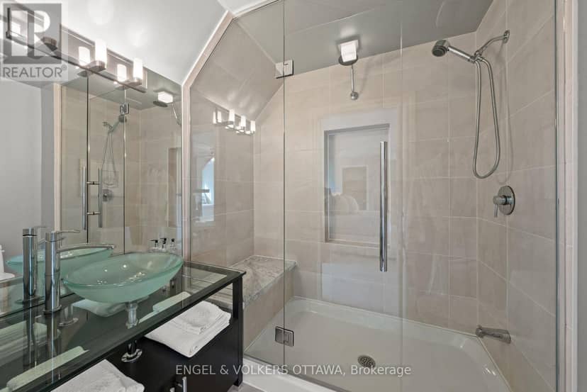 6197 Ottawa Street — photo 31 of 40