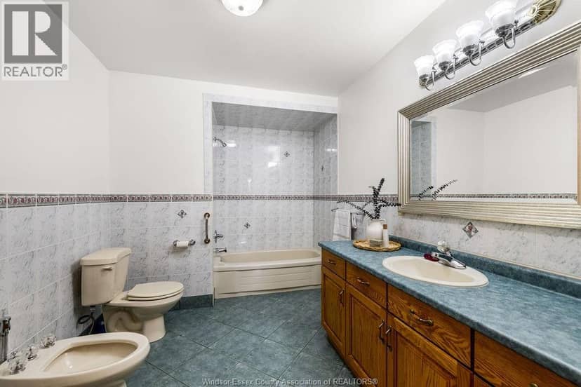 2672 Fleming Court — photo 17 of 40