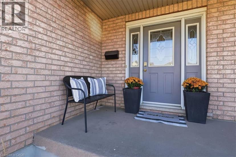 382 MOUNTAIN LAUREL Crescent, Kitchener, photo 3