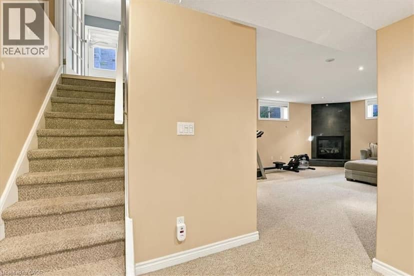 382 MOUNTAIN LAUREL Crescent — photo 34 of 40