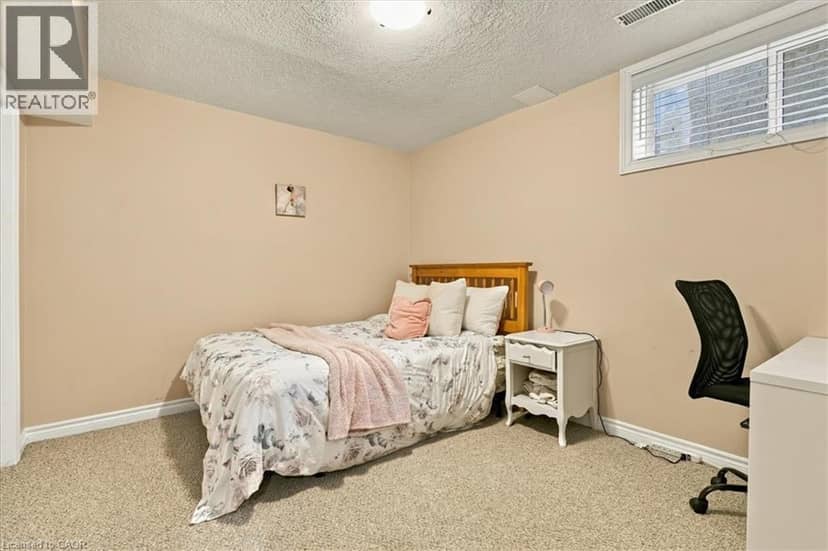 382 MOUNTAIN LAUREL Crescent — photo 37 of 40