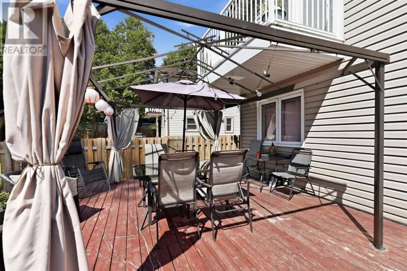 261 Spruce ST — photo 34 of 39