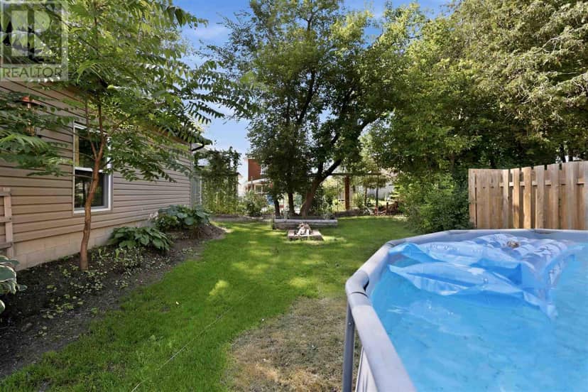 261 Spruce ST — photo 38 of 39