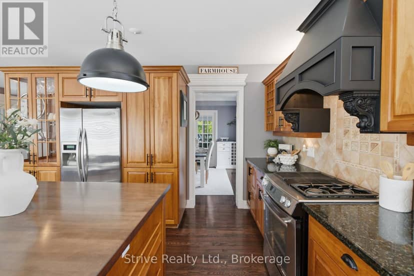 8 Rowland Court — photo 10 of 40