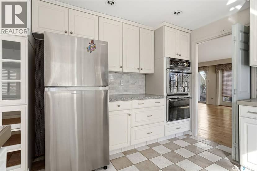 1034 Gryphons WALK — photo 15 of 40