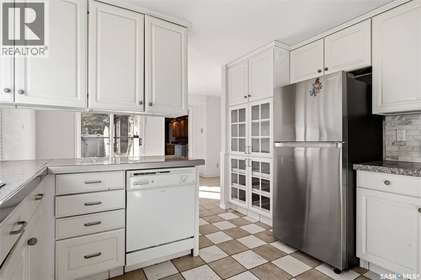 1034 Gryphons WALK — photo 16 of 40