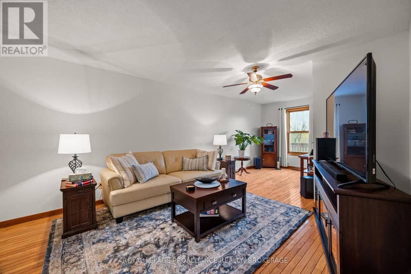 435 County Road 2 E — photo 9 of 40