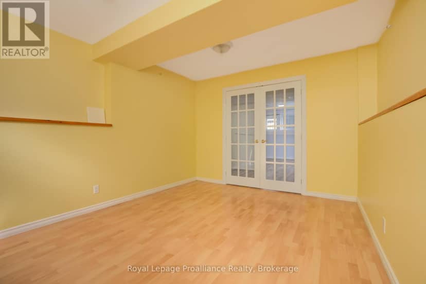 120 Raglan Street — photo 30 of 38