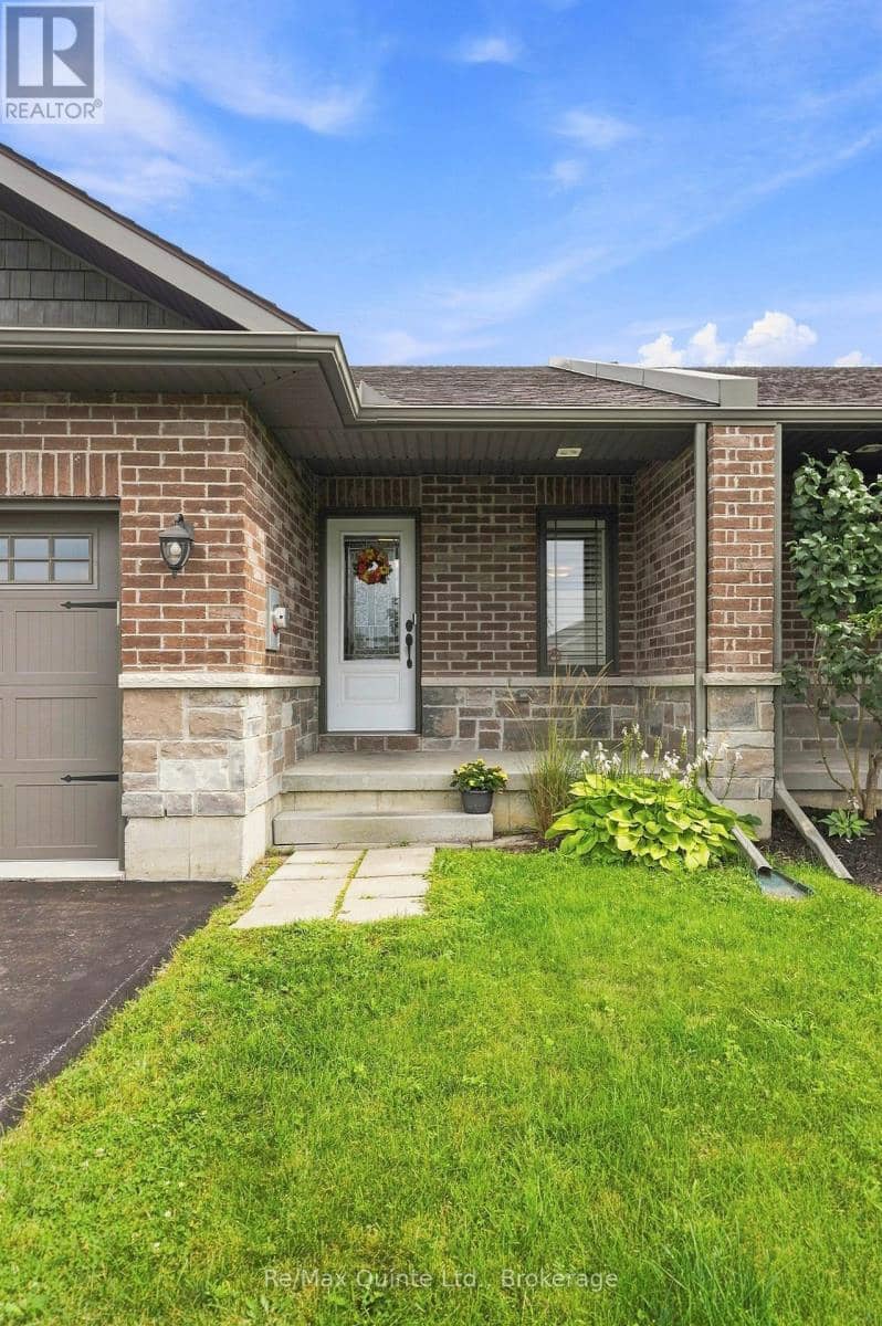 53 Aspen Drive, Quinte West, photo 4