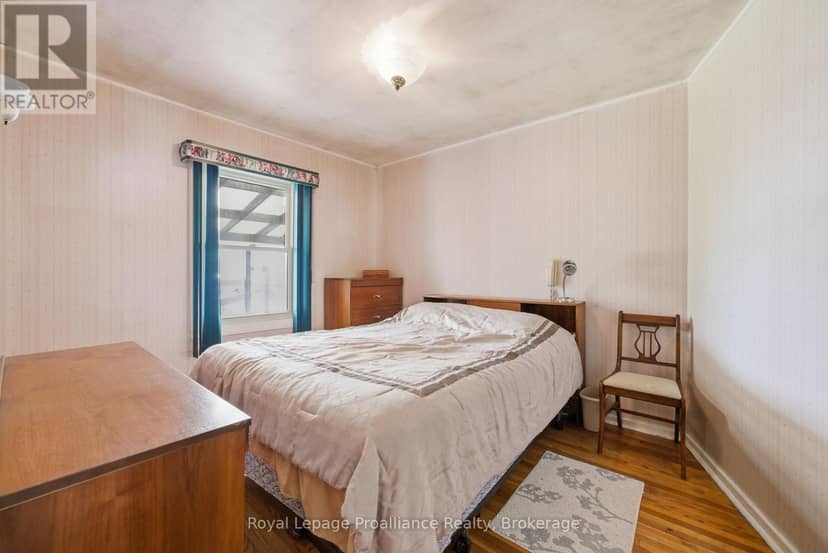 478 Monk Street — photo 24 of 39