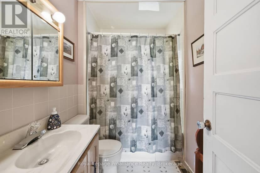 478 Monk Street — photo 27 of 39