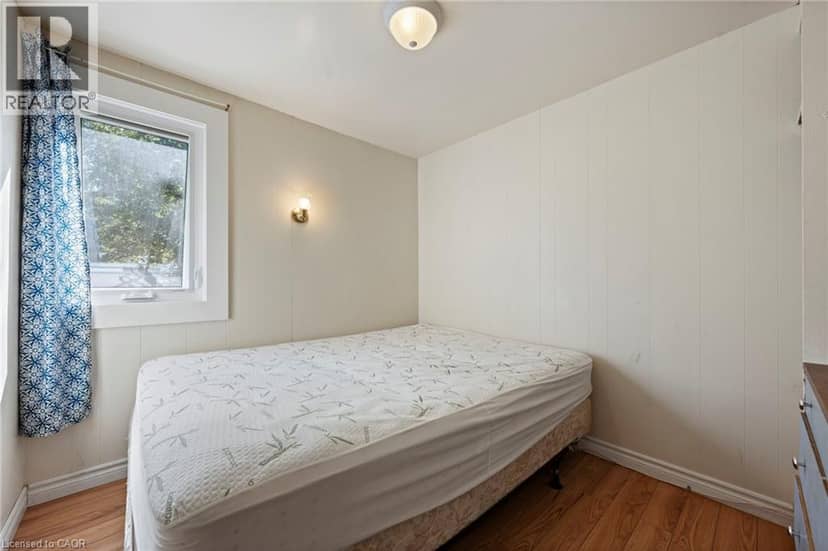 37 WOODSTOCK Avenue — photo 17 of 28