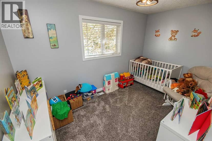 7633 97A Street — photo 20 of 33