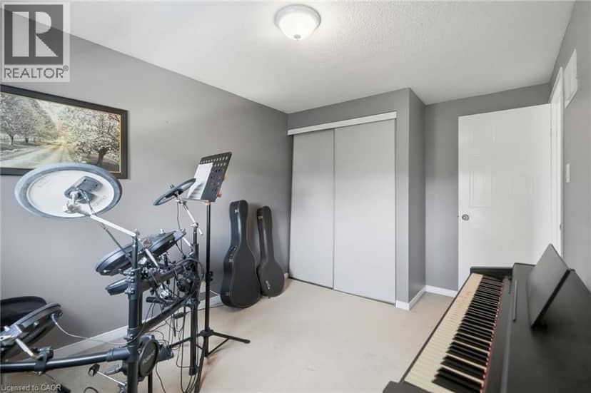 2055 HUNTERS WOOD Drive — photo 33 of 40