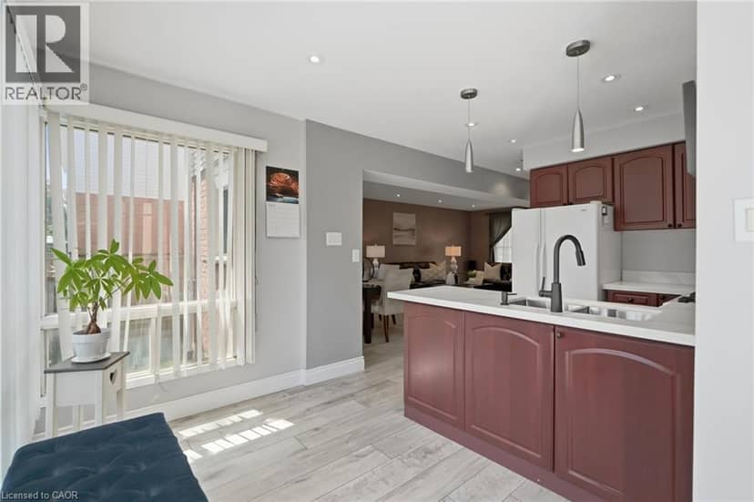 2055 HUNTERS WOOD Drive — photo 13 of 40