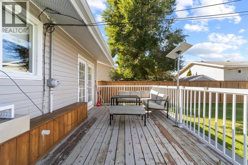 4604 61 Street — photo 25 of 26
