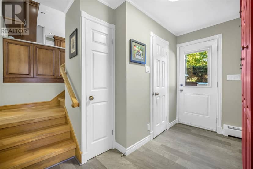 5 Labrador Place — photo 23 of 40